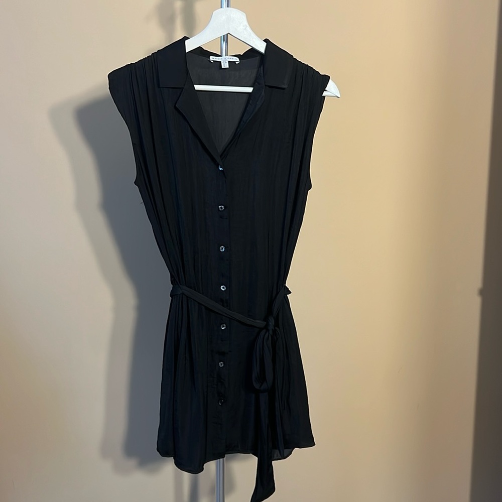 Sleeveless blouse. Size S
